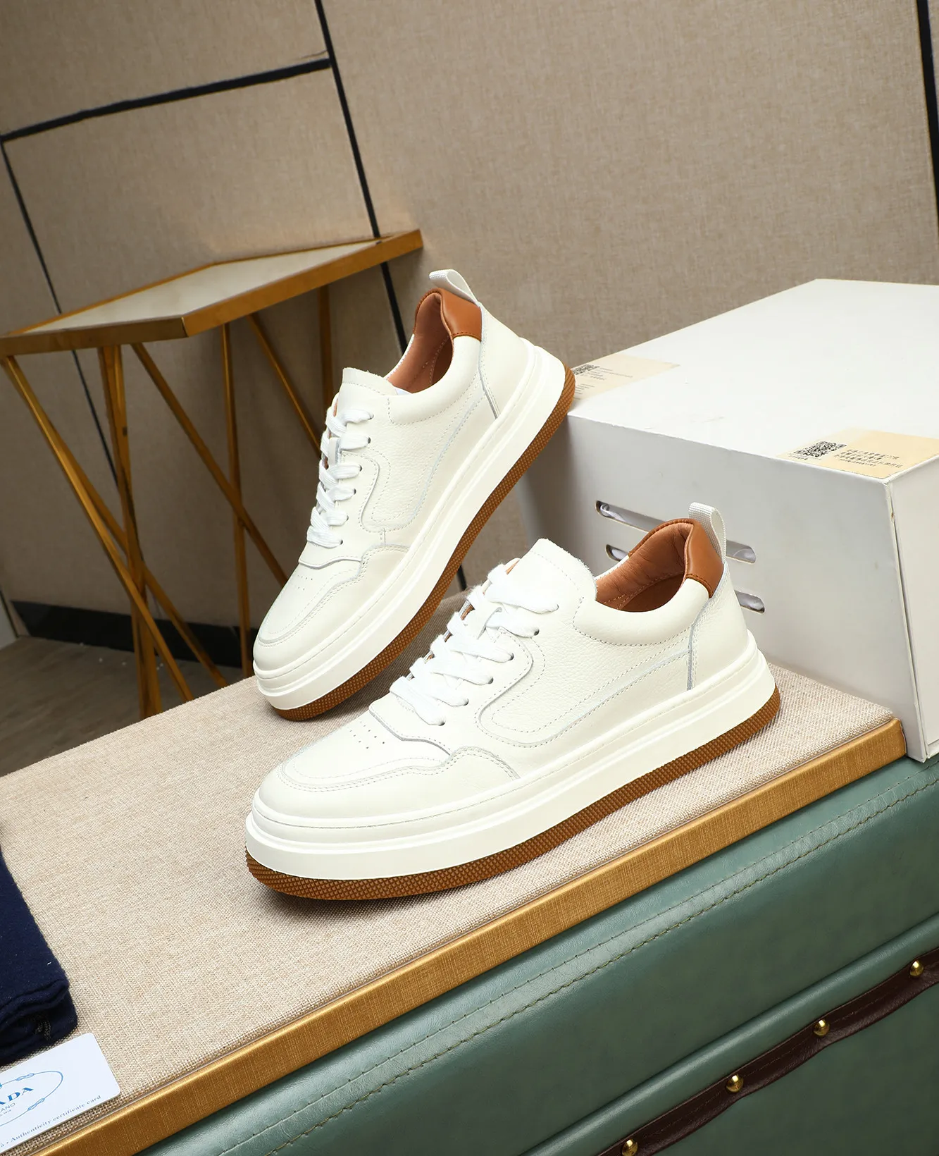 Men's men's shoes 💰460 high-end version. PRADA (Prada) men's casual style, compare the quality at the counter 🧚🏿♂️Imported cowhide fabric 🐎Water-dyed comfortable and soft cowhide lining for feet 🐂Genuine leather outsole with label 🎉 Size 38-44. Can be customized for 45💥🏆